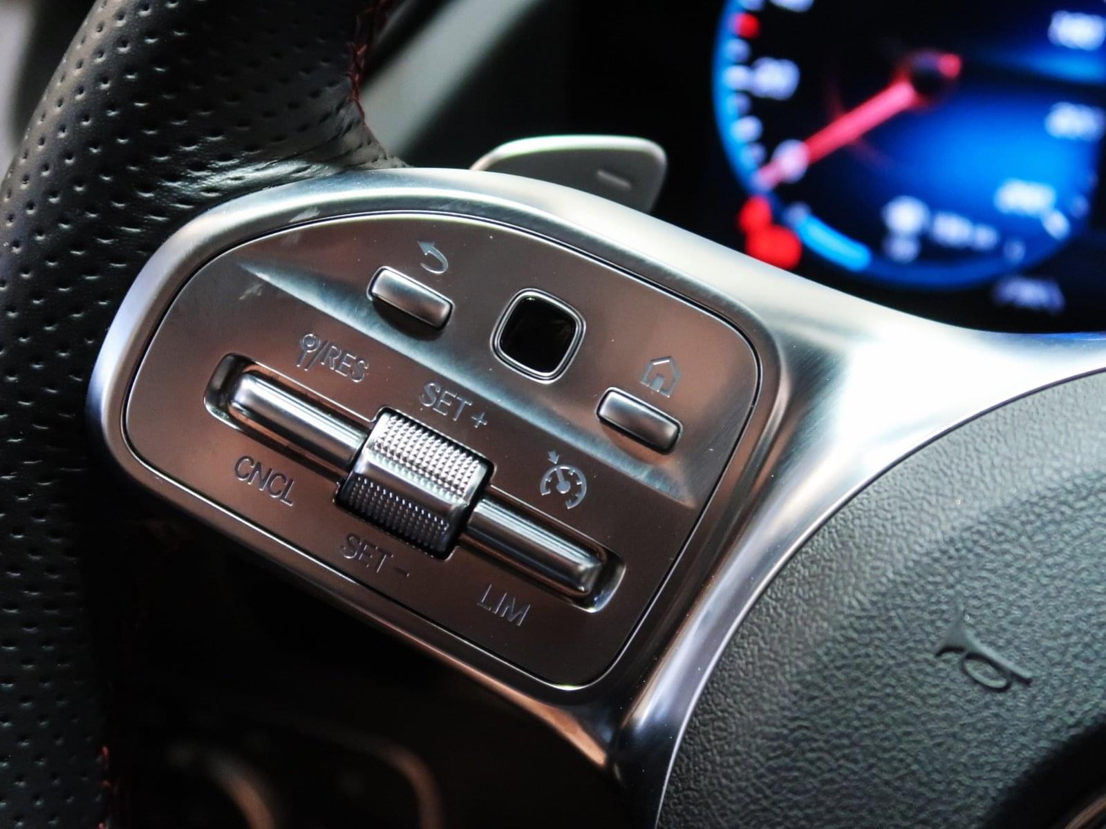 MERCEDES-BENZ CLASE GLA 200 D AMG LINE 150CV 30