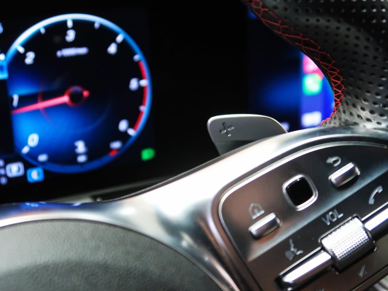 MERCEDES-BENZ CLASE GLA 200 D AMG LINE 150CV 31