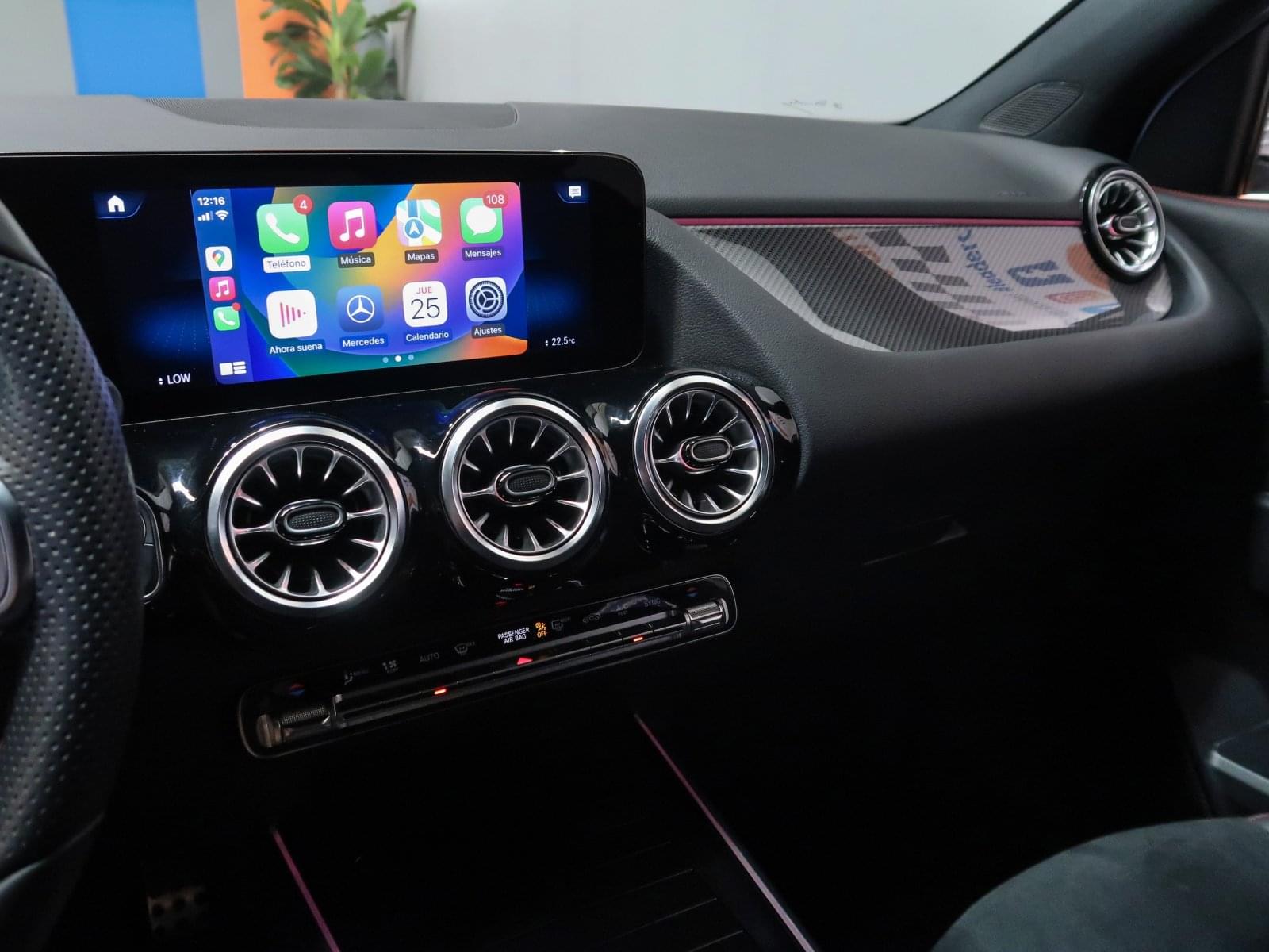 MERCEDES-BENZ CLASE GLA 200 D AMG LINE 150CV 35