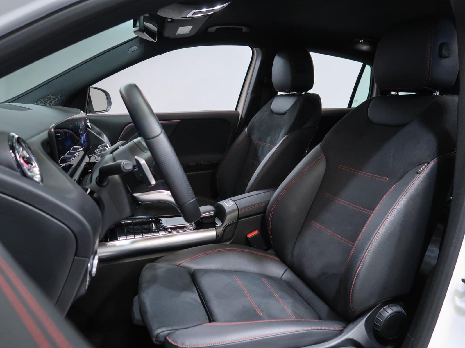 MERCEDES-BENZ CLASE GLA 200 D AMG LINE 150CV 18