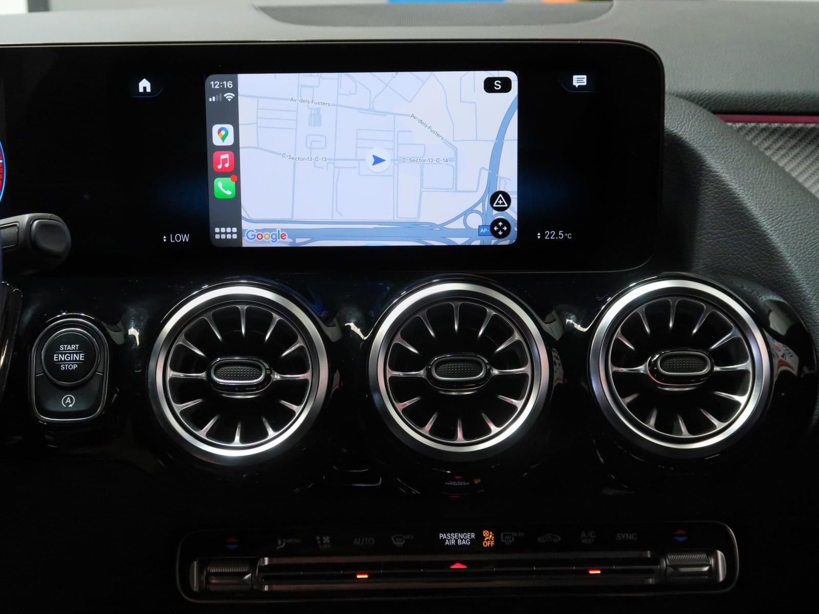 MERCEDES-BENZ CLASE GLA 200 D AMG LINE 150CV 37