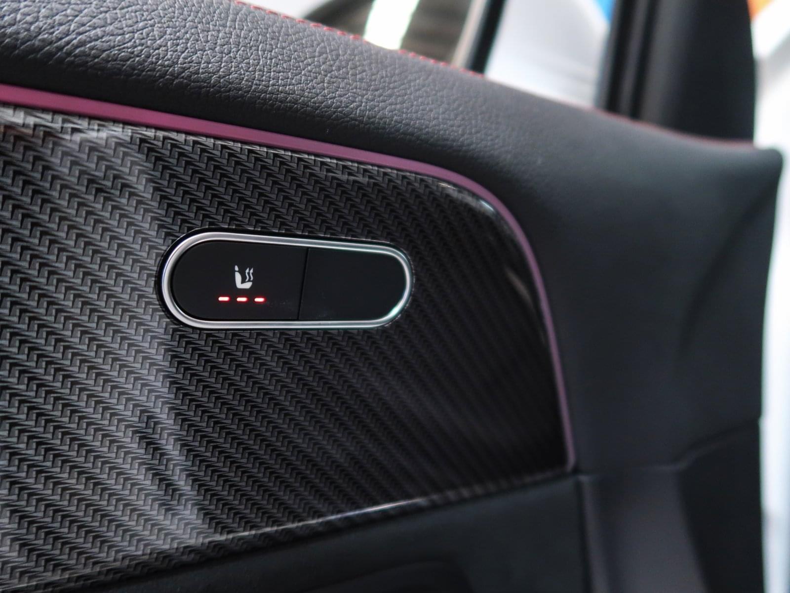 MERCEDES-BENZ CLASE GLA 200 D AMG LINE 150CV 21