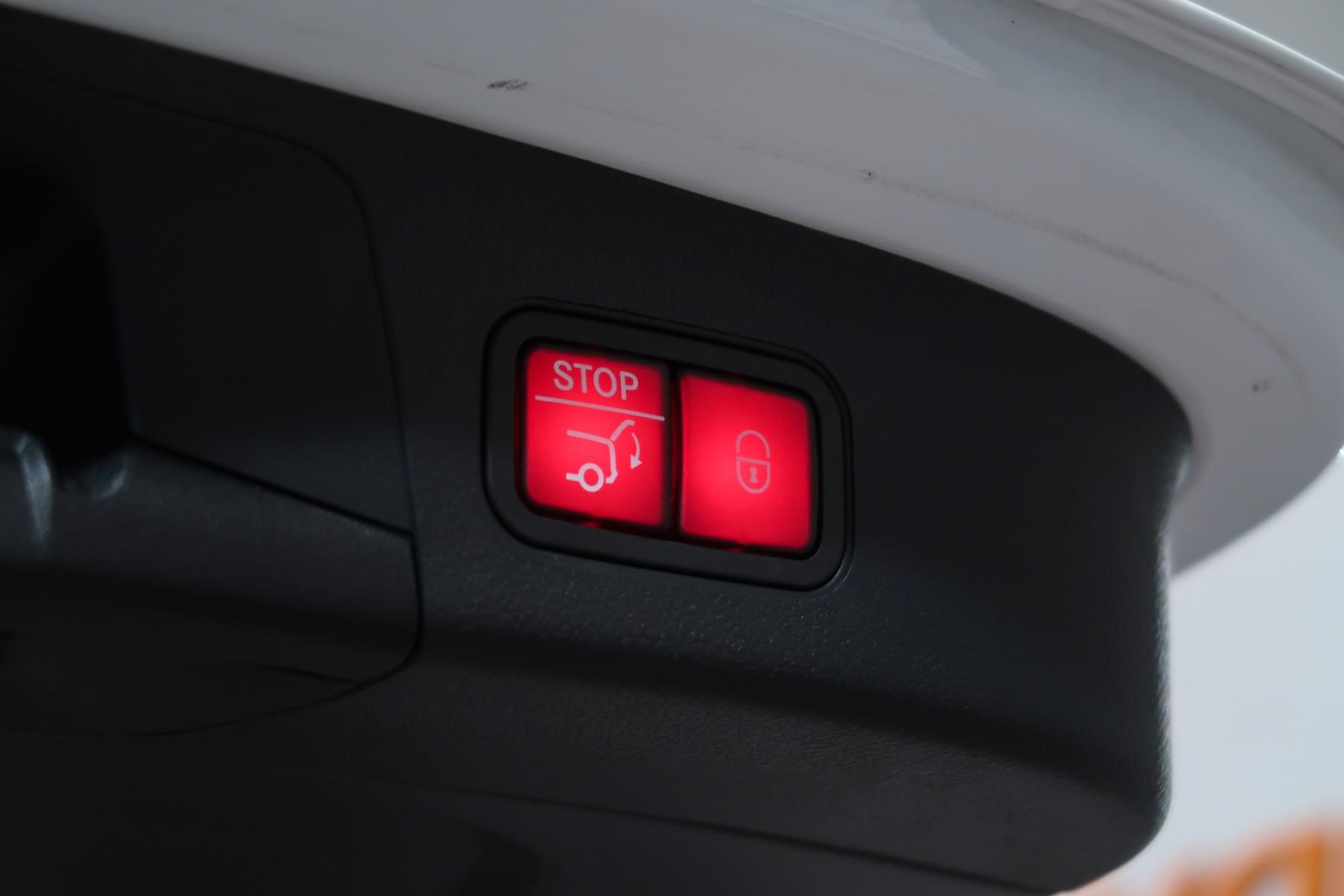 MERCEDES-BENZ CLASE GLA 200 D AMG LINE 150CV 16