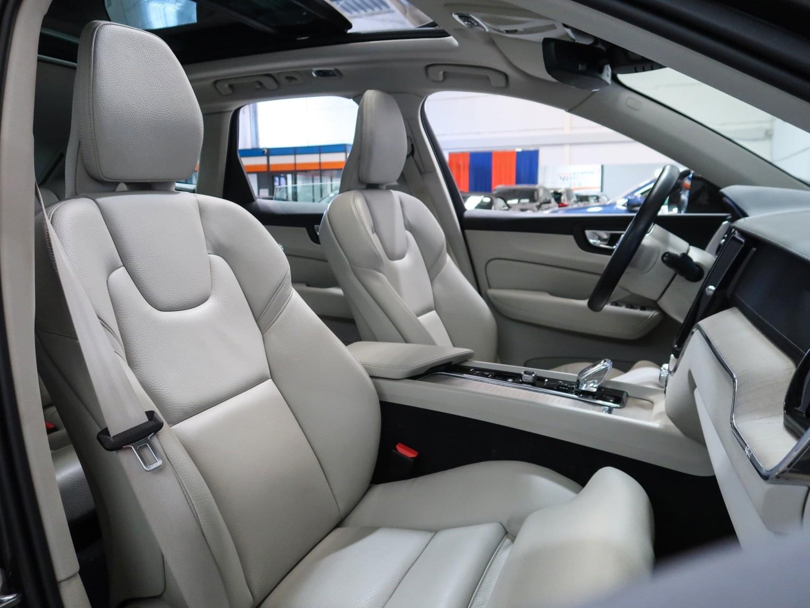 VOLVO XC60 2.6 T6 AWD RECHARGE INSCRIPTION 340CV 28