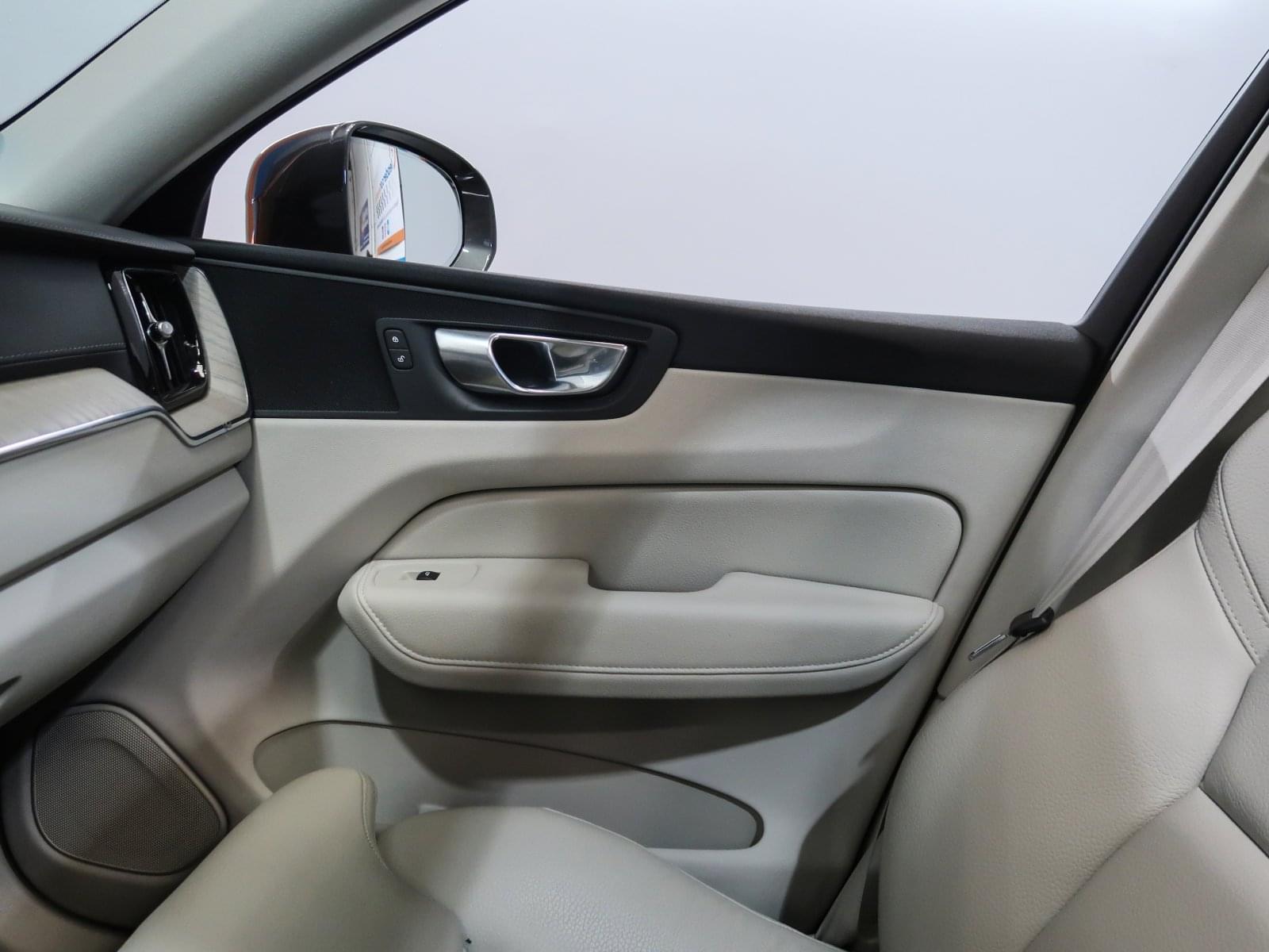 VOLVO XC60 2.6 T6 AWD RECHARGE INSCRIPTION 340CV 35