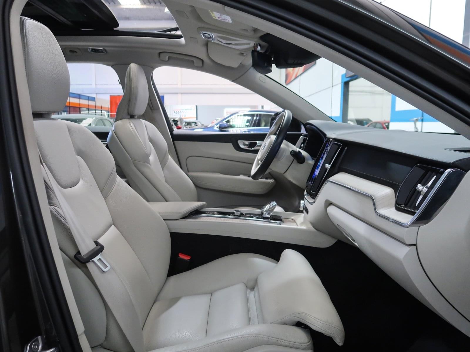 VOLVO XC60 2.6 T6 AWD RECHARGE INSCRIPTION 340CV 27