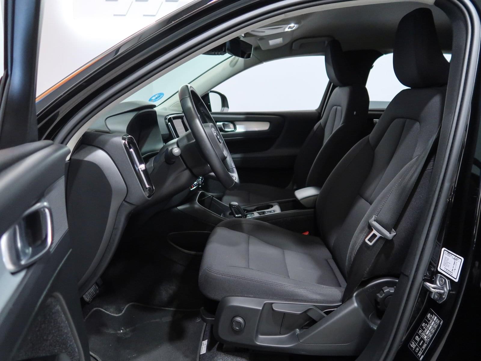 VOLVO XC40 R DESIGN RECHARGE 262CV 22 