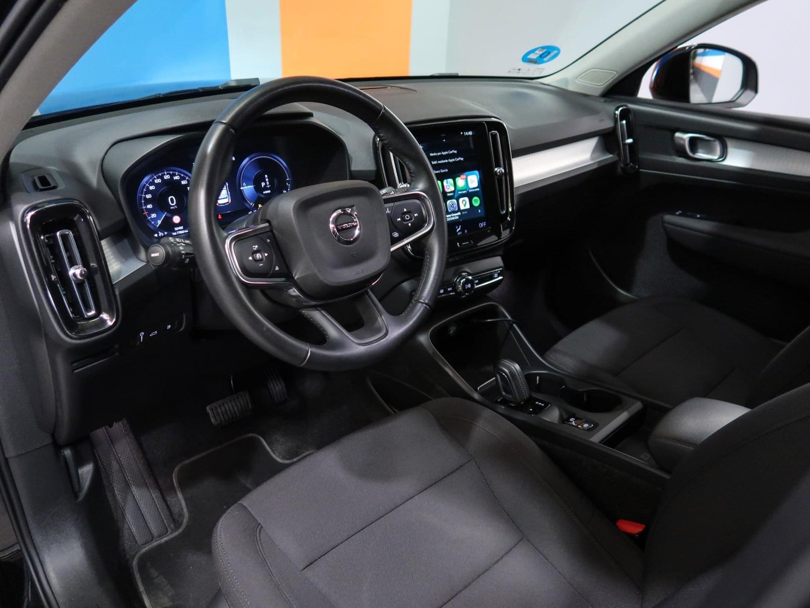 VOLVO XC40 R DESIGN RECHARGE 262CV 23 
