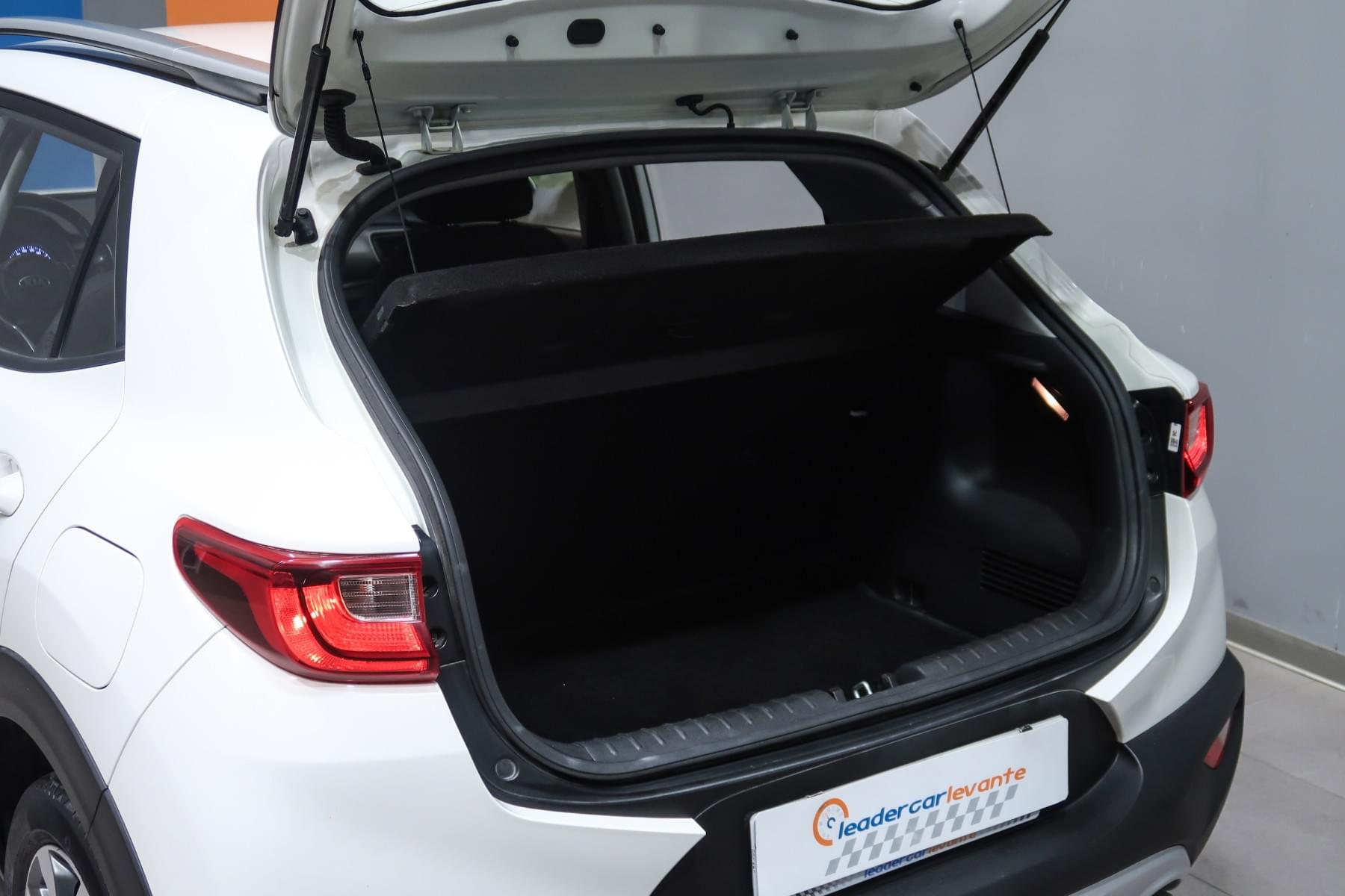 KIA STONIC 1.2 DPI 84CV CONCEPT 14 