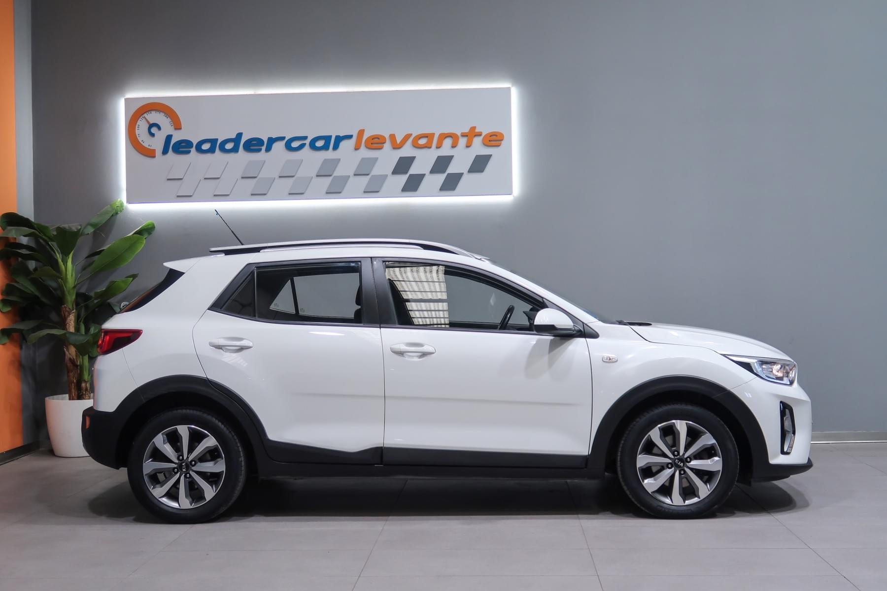KIA STONIC 1.2 DPI 84CV CONCEPT 4 