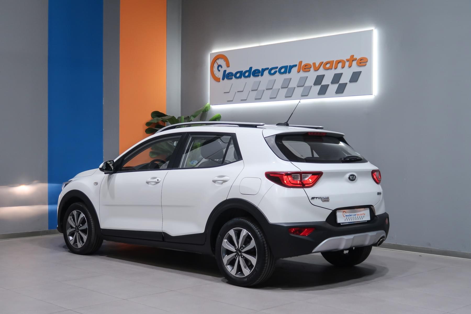 KIA STONIC 1.2 DPI 84CV CONCEPT 10 