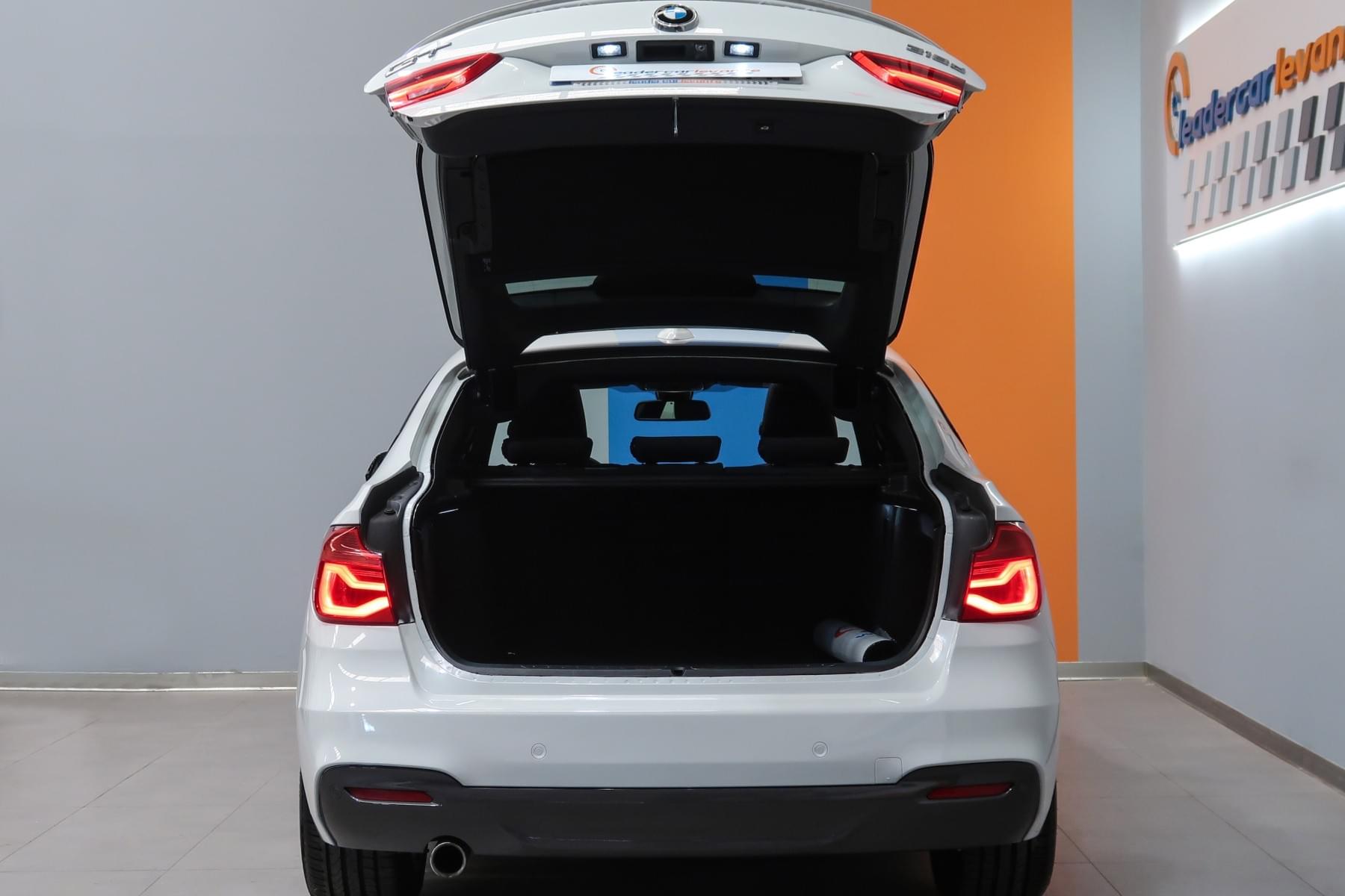 BMW SERIE 3 GRAN TURISMO 318D PACK M 17 
