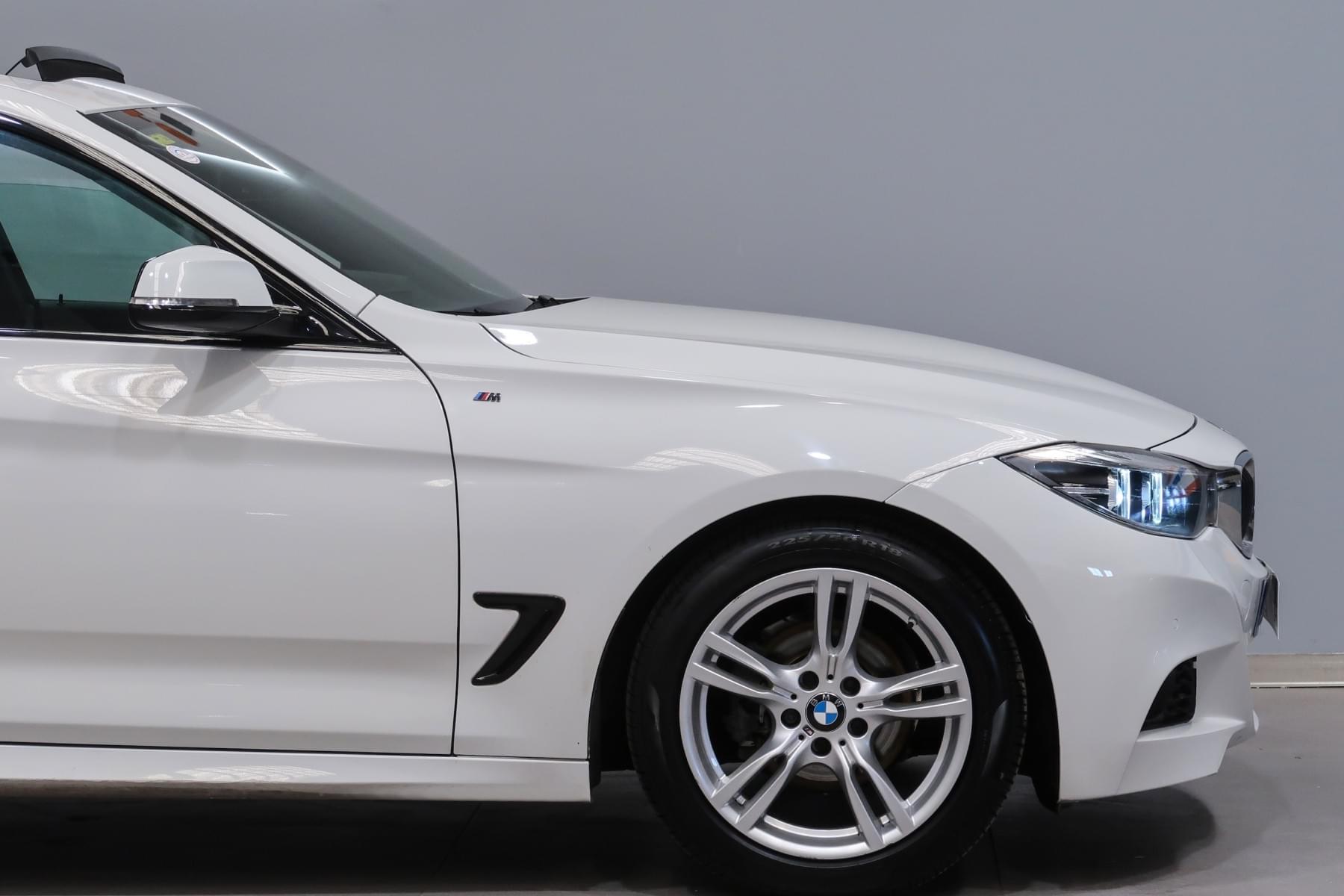 BMW SERIE 3 GRAN TURISMO 318D PACK M 6 