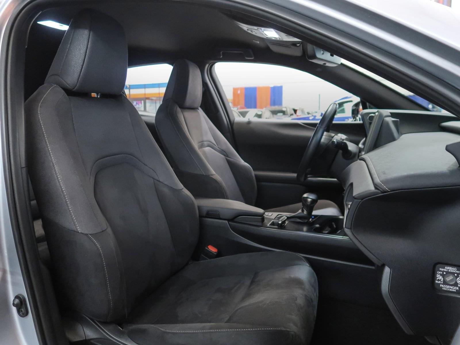 LEXUS UX 2.0 250H PREMIUM 184CV 25 