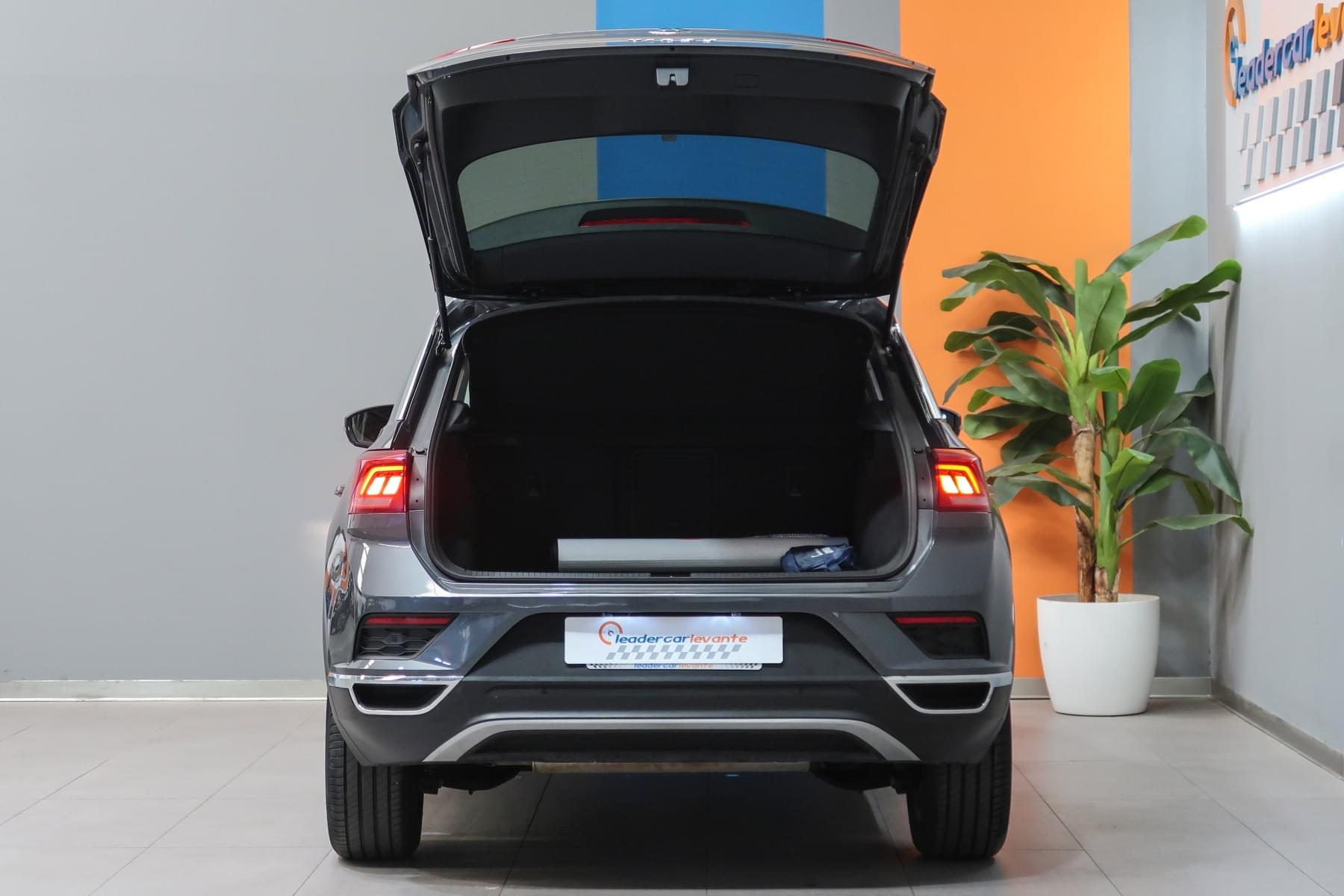 VOLKSWAGEN T-ROC ADVANCE 2.0 TDI 150 CV 13 