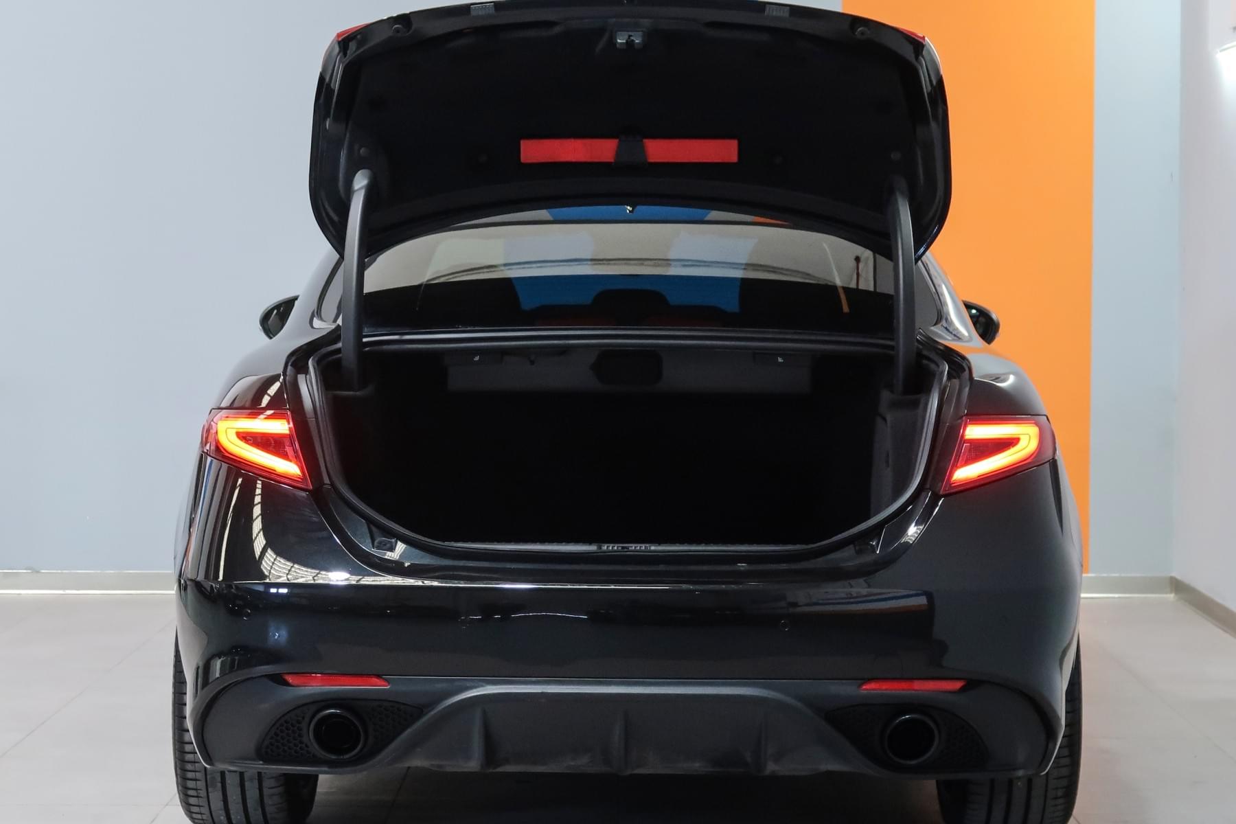 ALFA ROMEO GIULIA 2.0 GASOLINA 280CV VELOCE 15 