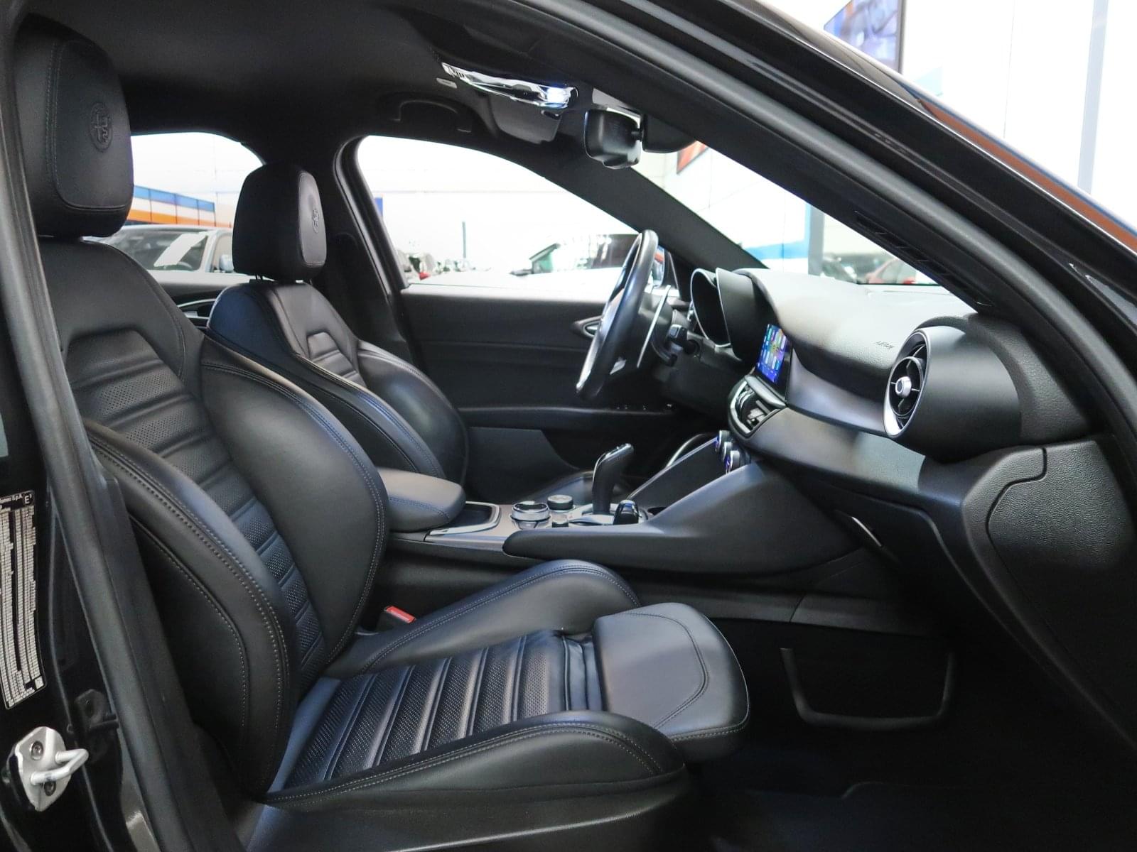 ALFA ROMEO GIULIA 2.0 GASOLINA 280CV VELOCE 26 