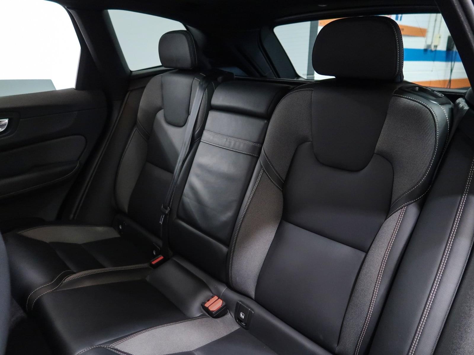 VOLVO XC60 2.0 T6 AWD RECHARGE R-DESIGN EXP AUTO 21