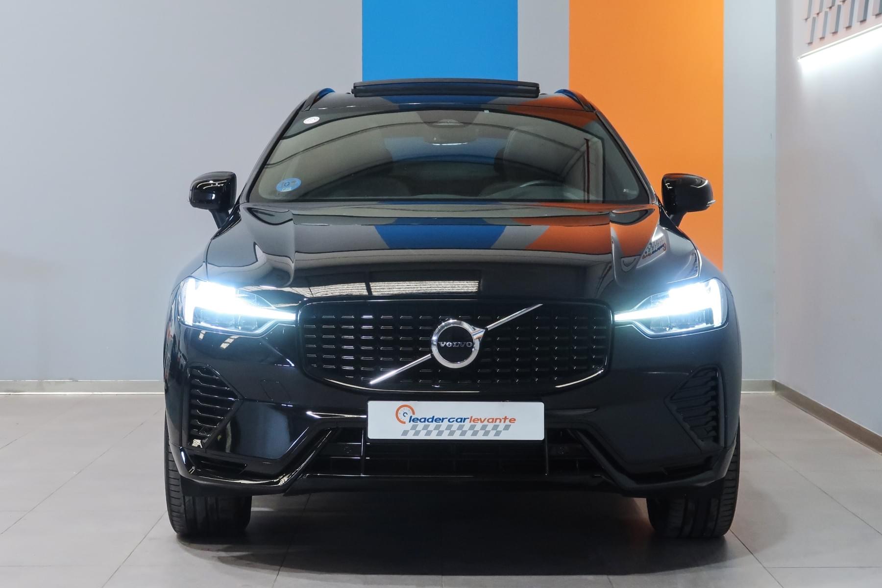 VOLVO XC60 2.0 T6 AWD RECHARGE R-DESIGN EXP AUTO 3