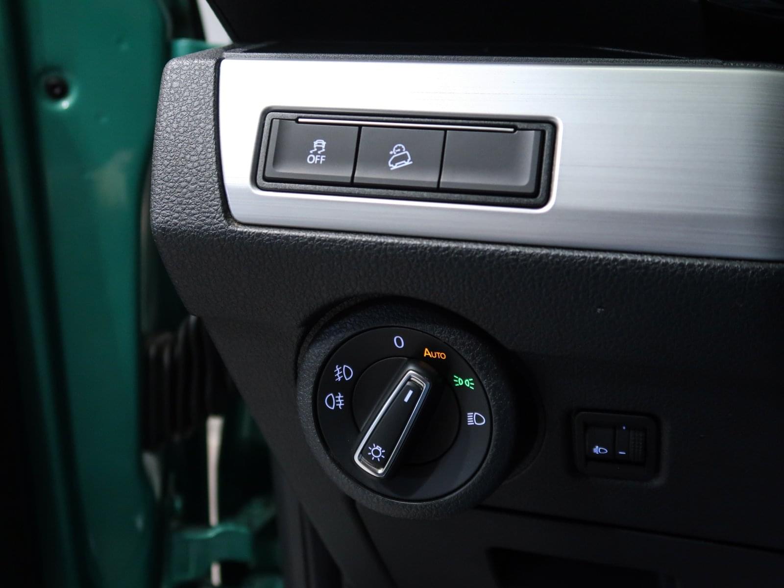 VOLKSWAGEN CALIFORNIA 2.0 TDI BMT BEACH TOUR 4M DSG 204CV 38 