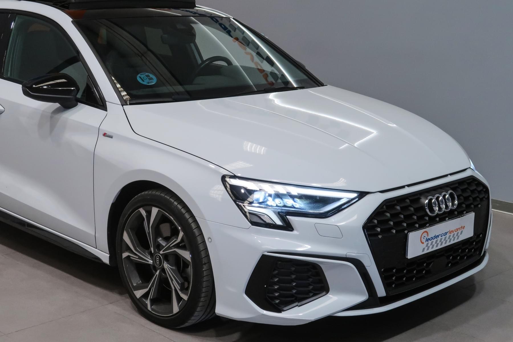 AUDI A3 SPORTBACK BLACK LINE 35 TDI 150CV 5