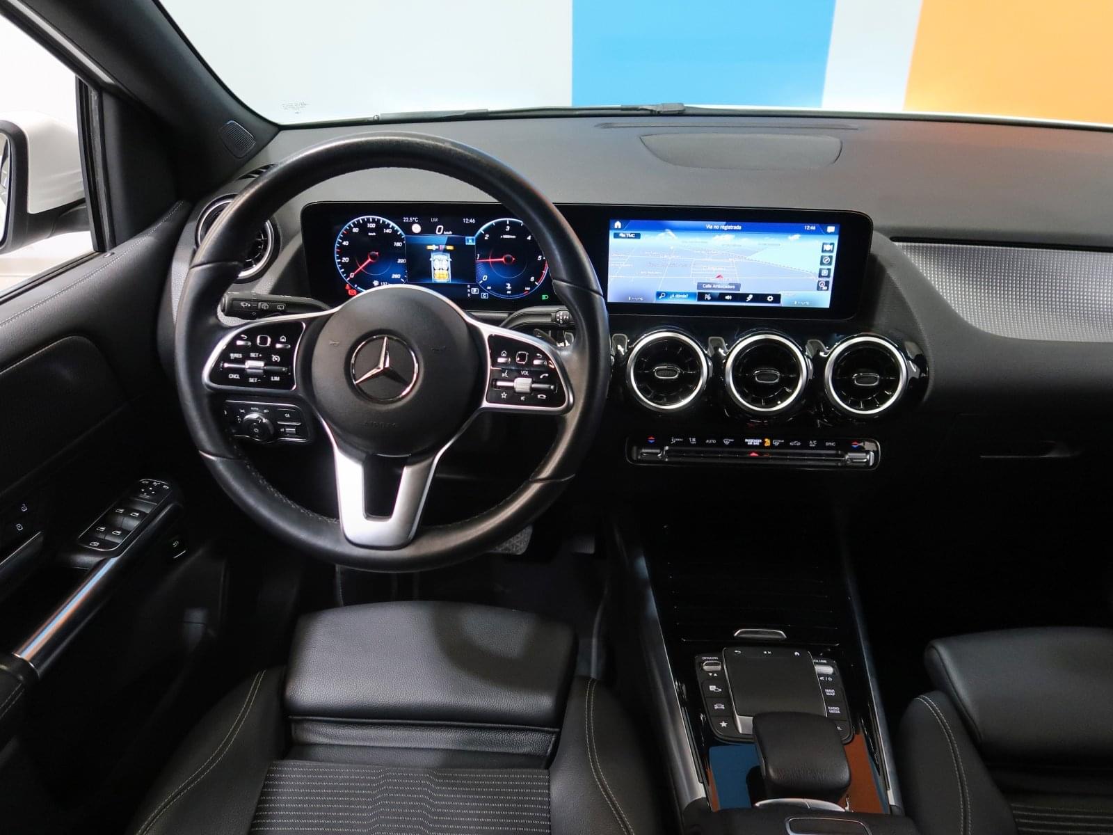 MERCEDES-BENZ CLASE B 200 D 150CV 29