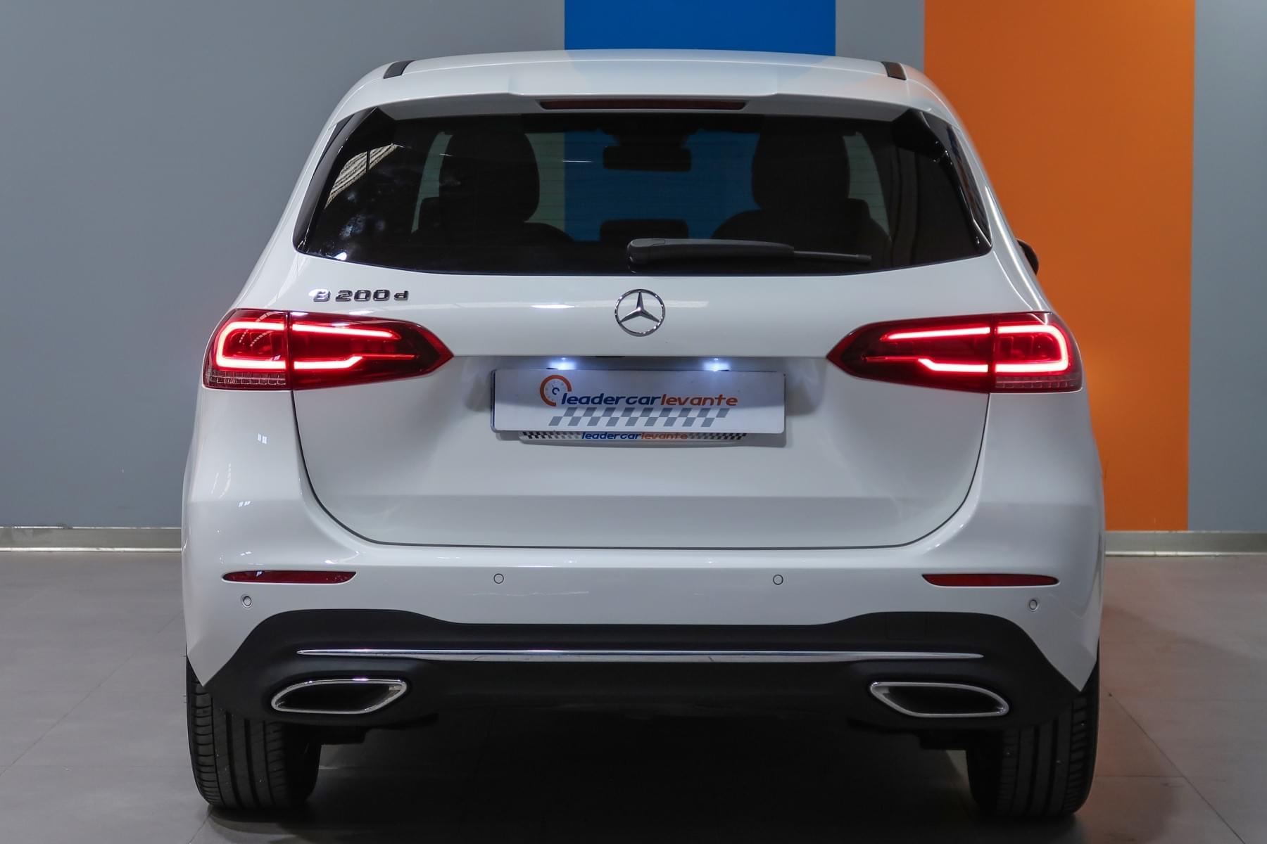 MERCEDES-BENZ CLASE B 200 D 150CV 13