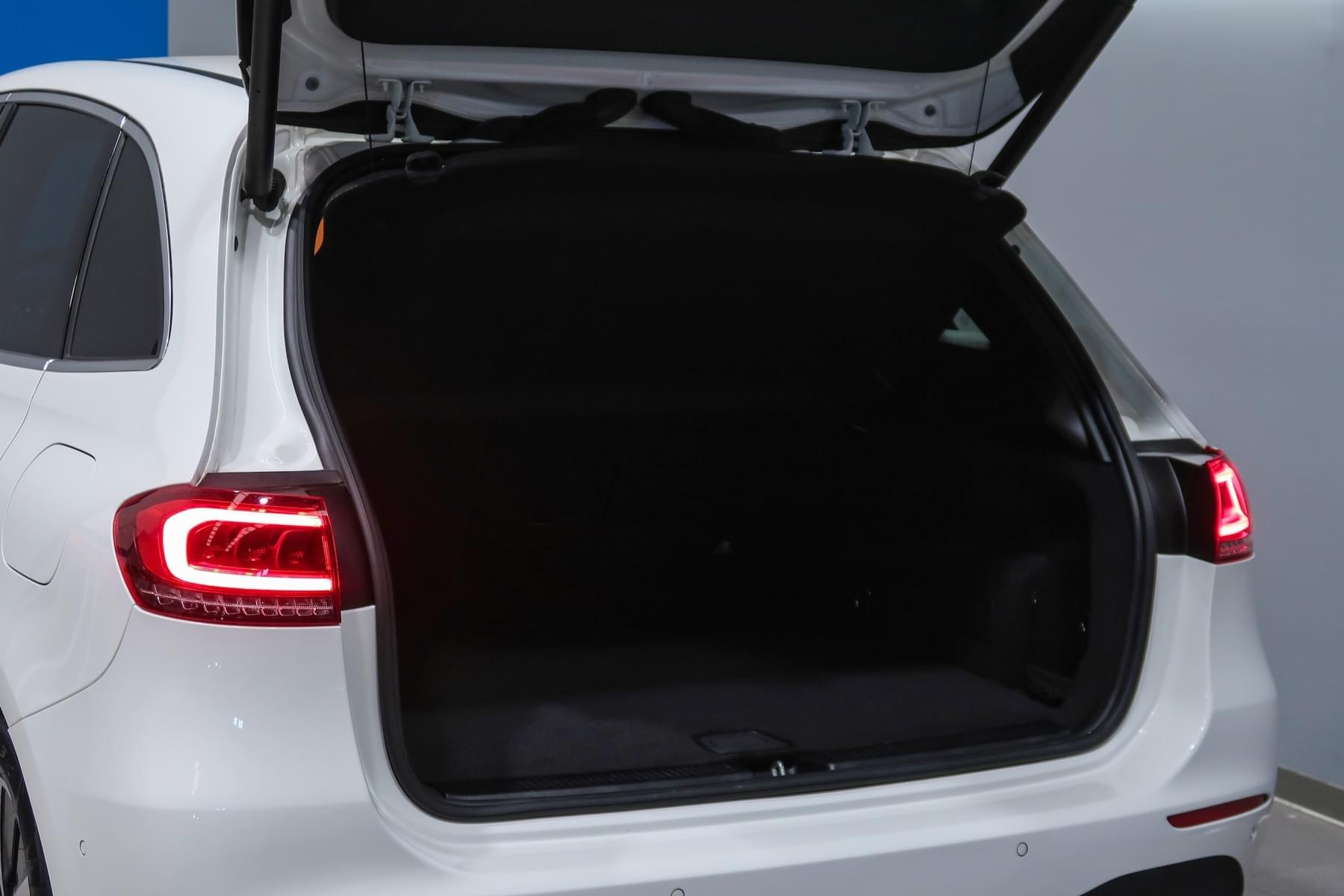 MERCEDES-BENZ CLASE B 200 D 150CV 17