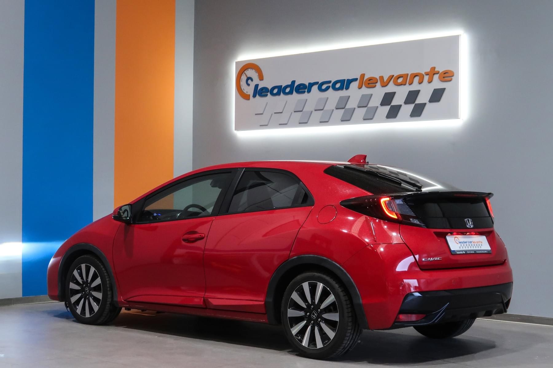 HONDA CIVIC 1.8 I-VTEC LIFESTYLE AUT 140CV 4 