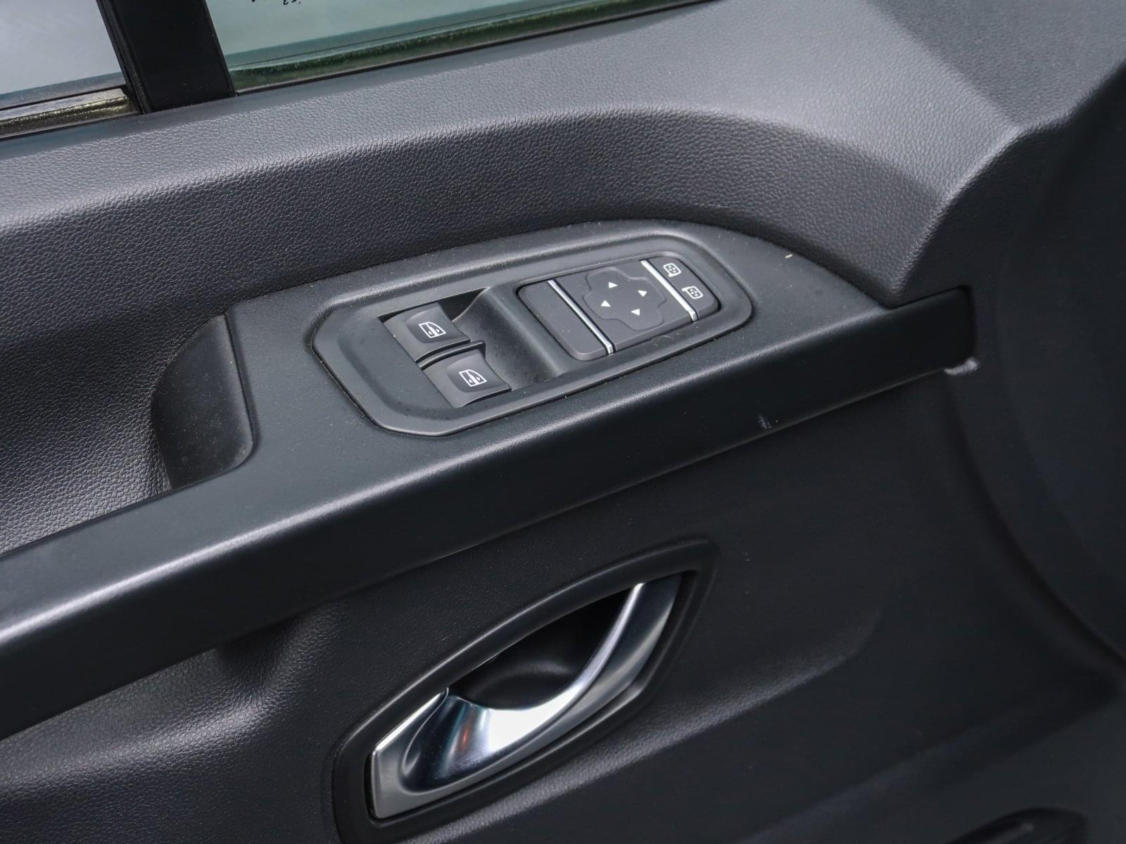 RENAULT TRAFIC MIXTO N15/6 LARGO ENERGY BLUE DCI 150CV 26 