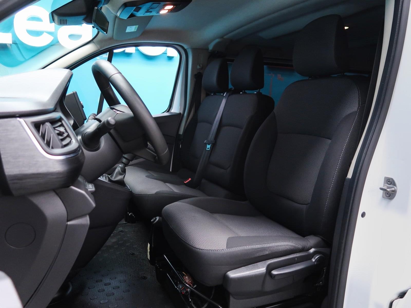 RENAULT TRAFIC MIXTO N15/6 LARGO ENERGY BLUE DCI 150CV 17 