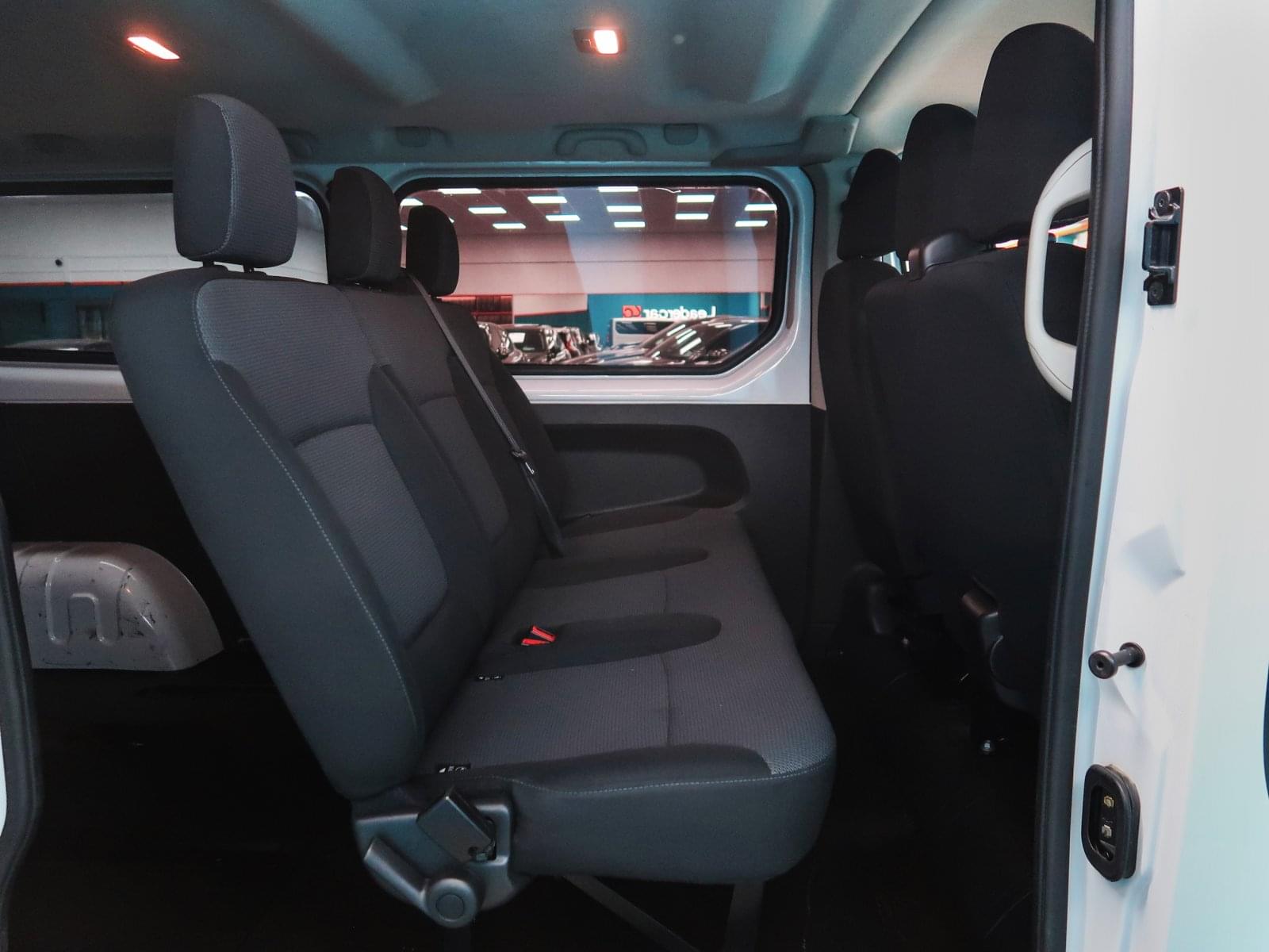 RENAULT TRAFIC MIXTO N15/6 LARGO ENERGY BLUE DCI 150CV 21 