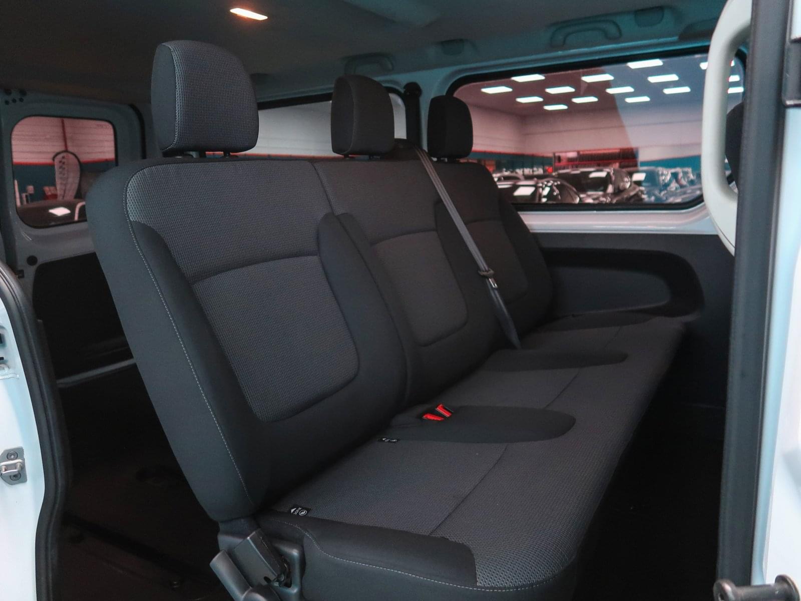 RENAULT TRAFIC MIXTO N15/6 LARGO ENERGY BLUE DCI 150CV 18 