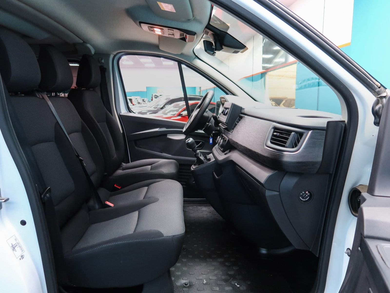 RENAULT TRAFIC MIXTO N15/6 LARGO ENERGY BLUE DCI 150CV 22 