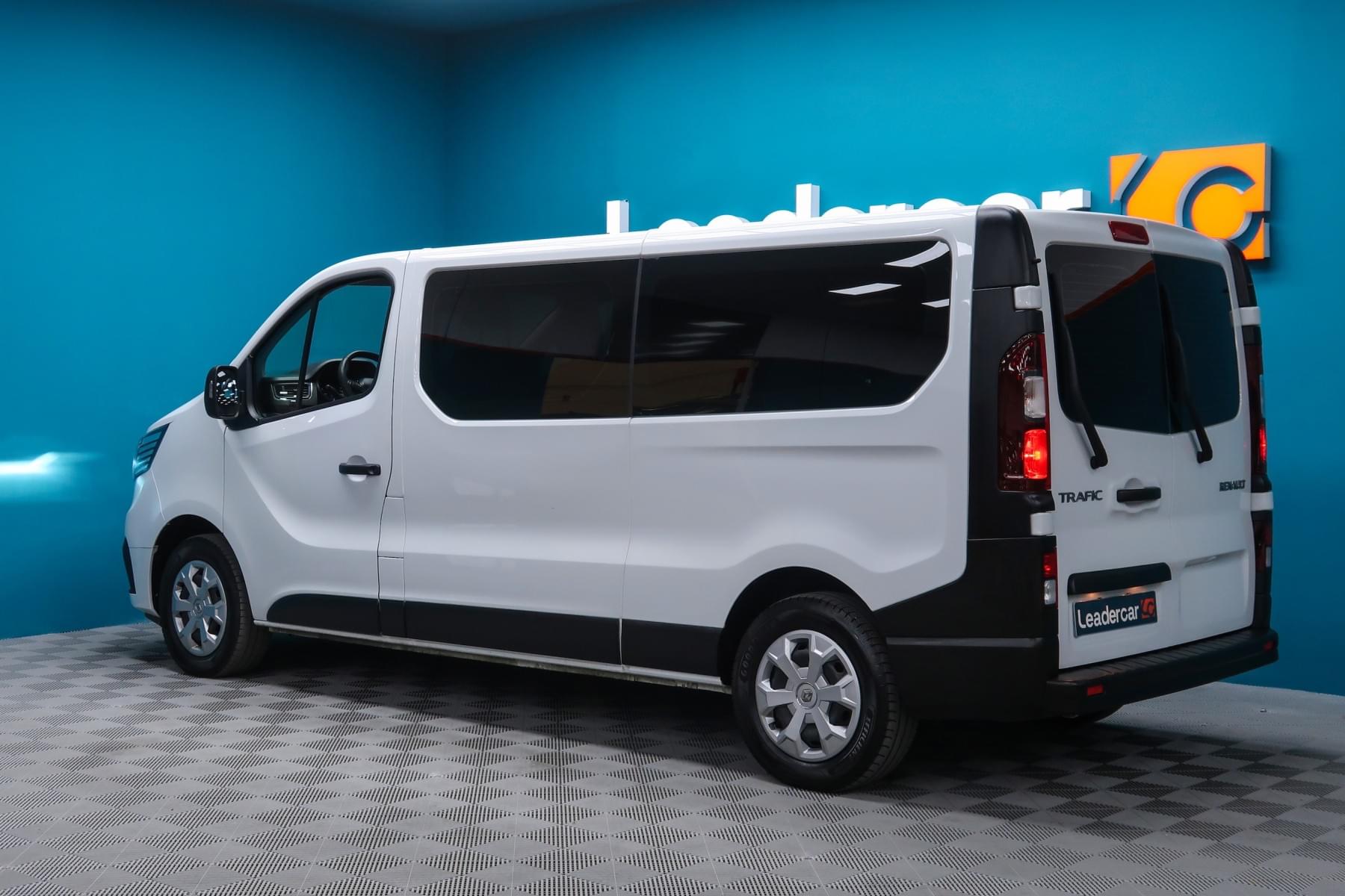 RENAULT TRAFIC MIXTO N15/6 LARGO ENERGY BLUE DCI 150CV 10 