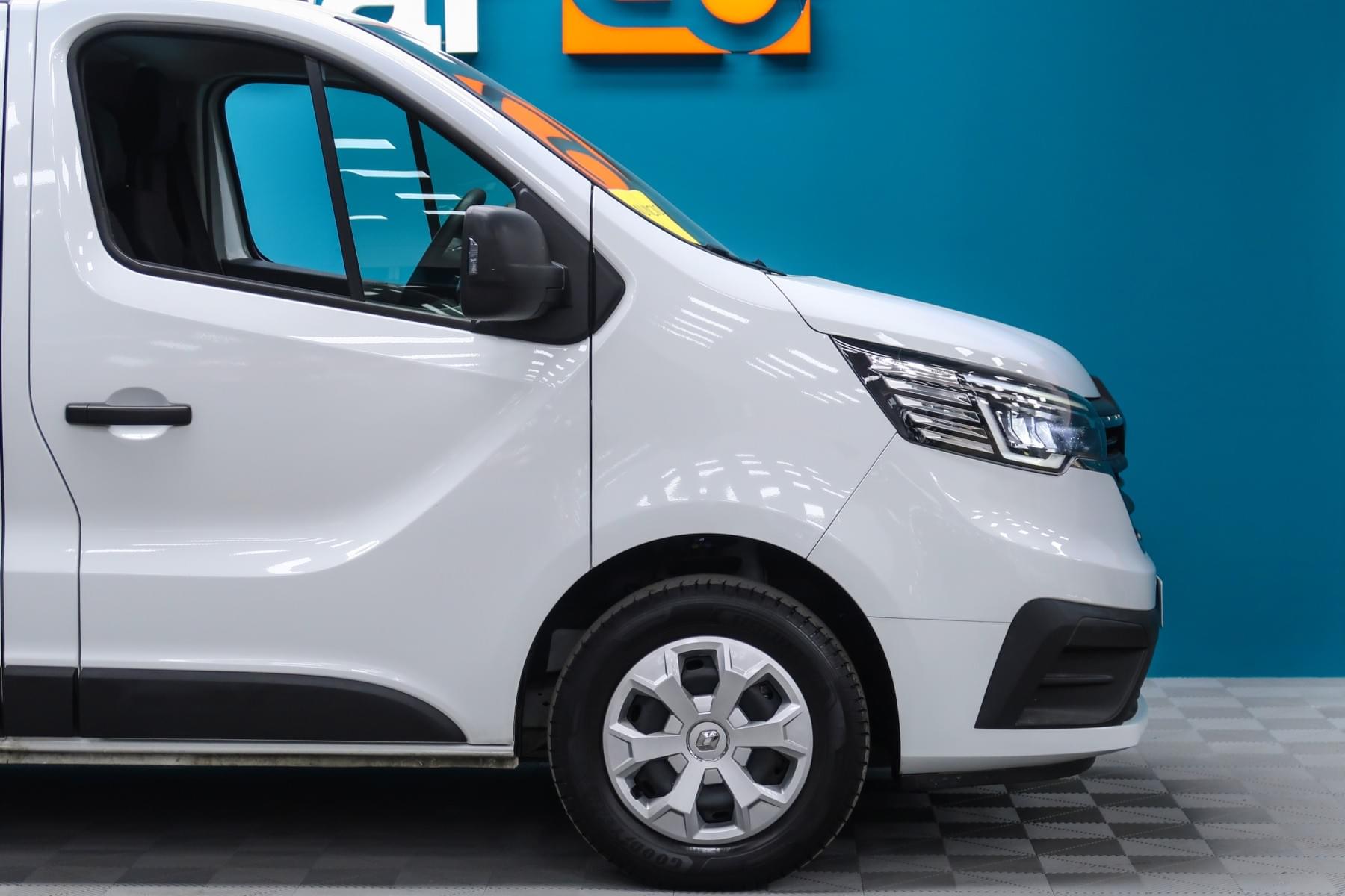 RENAULT TRAFIC MIXTO N15/6 LARGO ENERGY BLUE DCI 150CV 6 