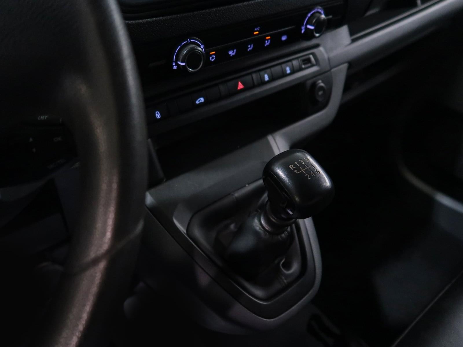 OPEL VIVARO FURGON 1.5 DIESEL 120CV 26 