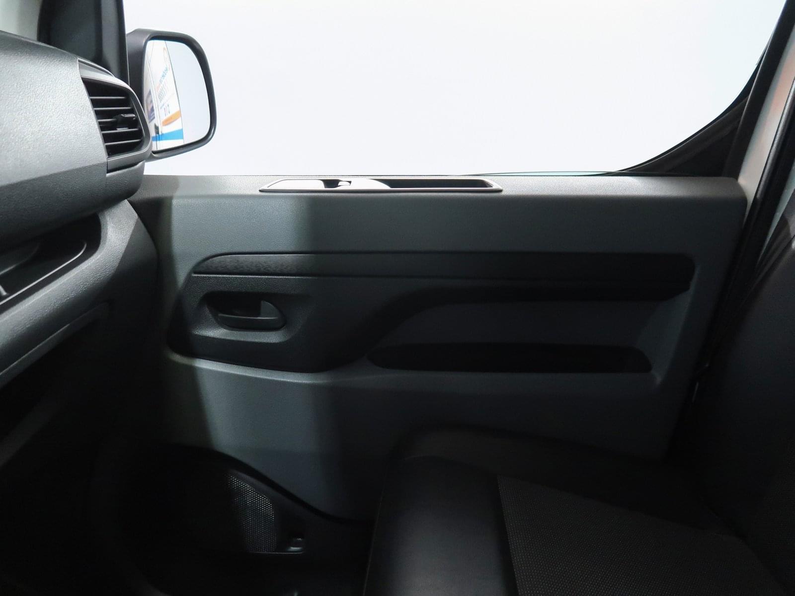 OPEL VIVARO FURGON 1.5 DIESEL 120CV 23 