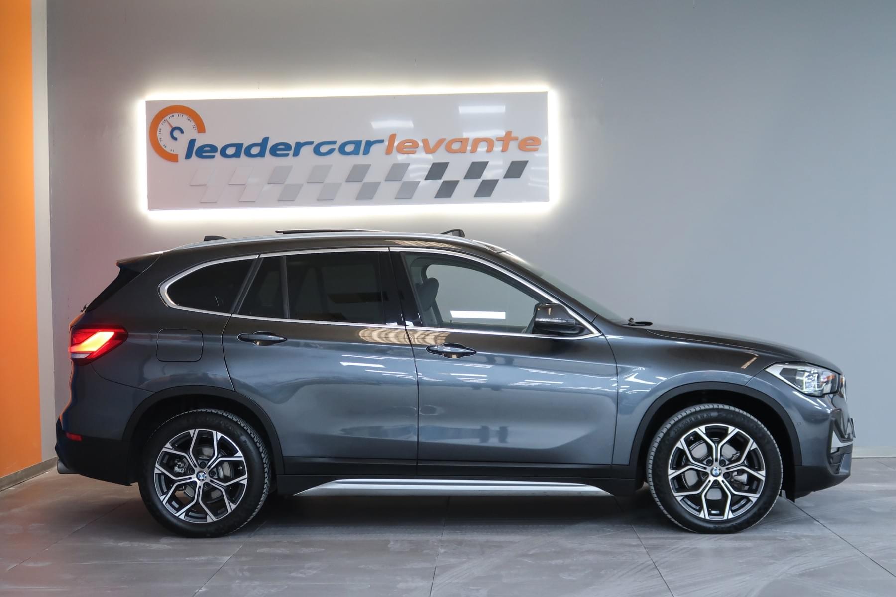 BMW X1 SDRIVE18D 150CV 3 