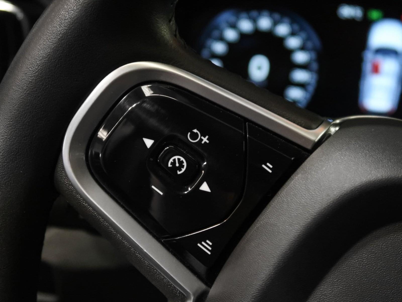 VOLVO V60 2.0 B4 AWD 197CV MOMENTUM 34