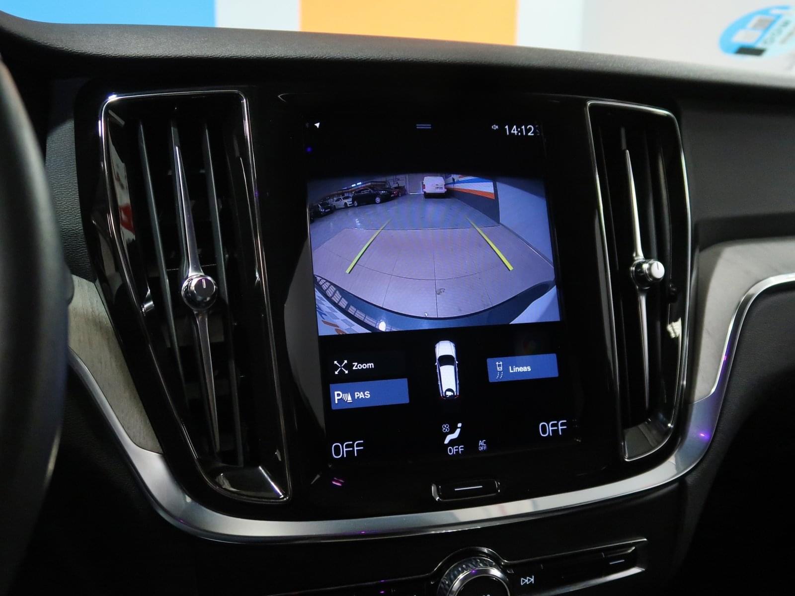 VOLVO V60 2.0 B4 AWD 197CV MOMENTUM 39