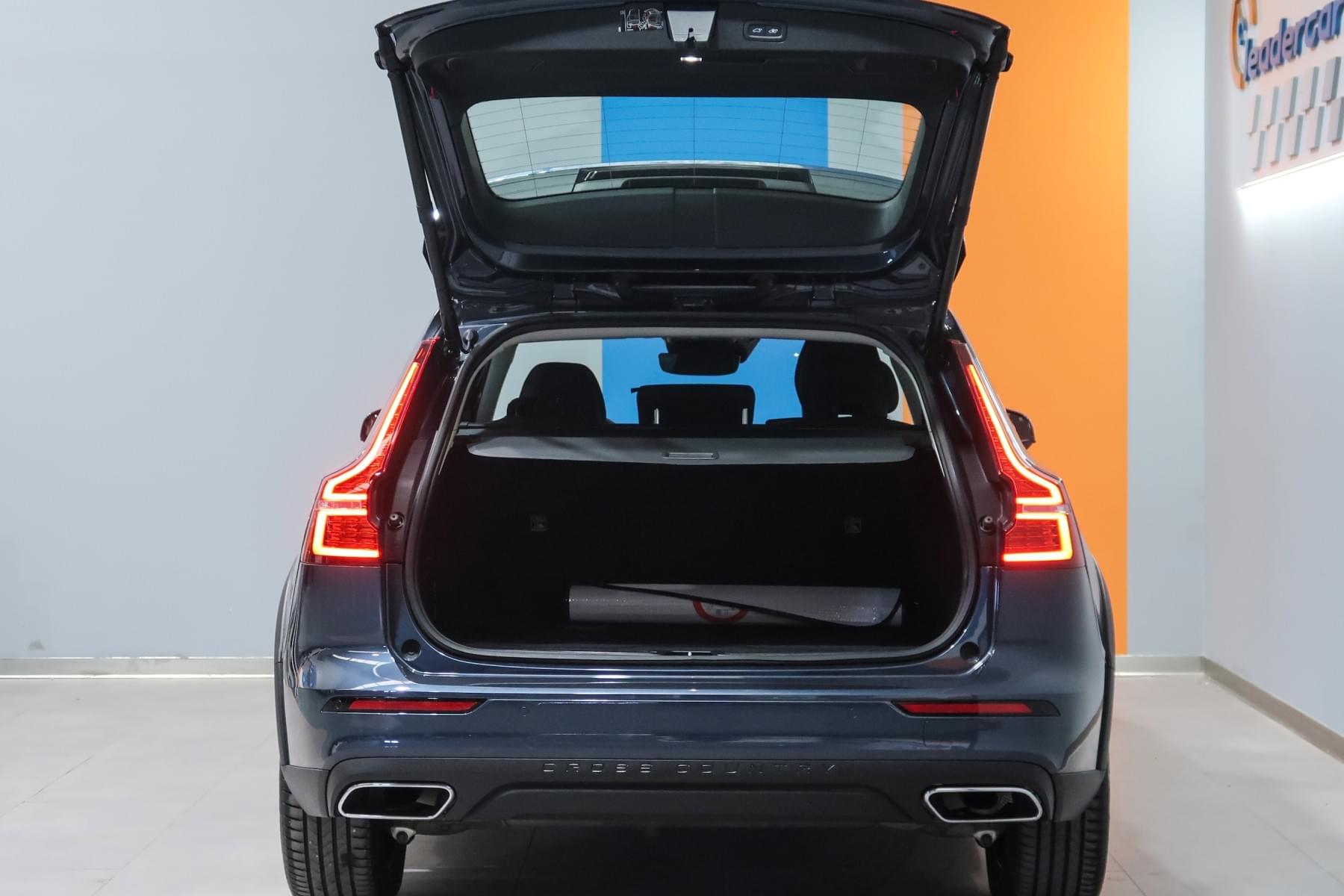 VOLVO V60 2.0 B4 AWD 197CV MOMENTUM 15