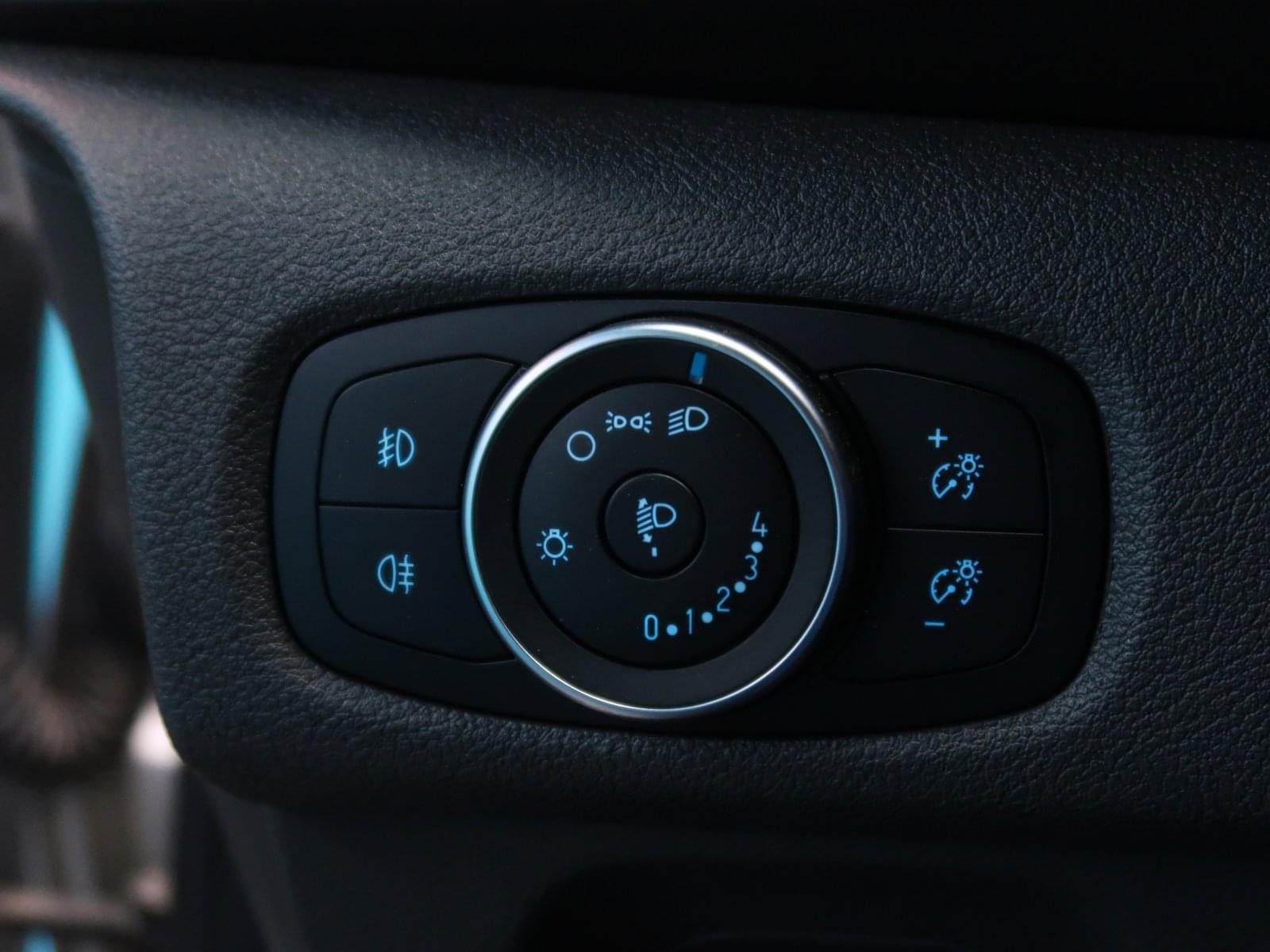 FORD KOMBI 2.0 TCDI 131CV 320 L1 TREND 25