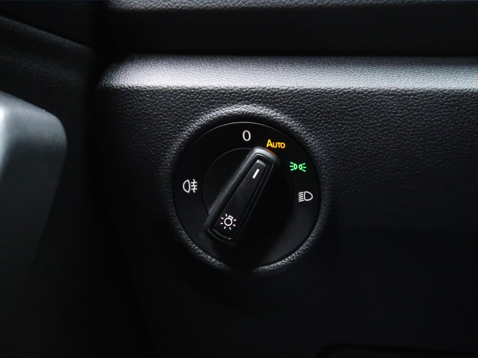 VOLKSWAGEN T-ROC LIFE 2.0 150CV 32 