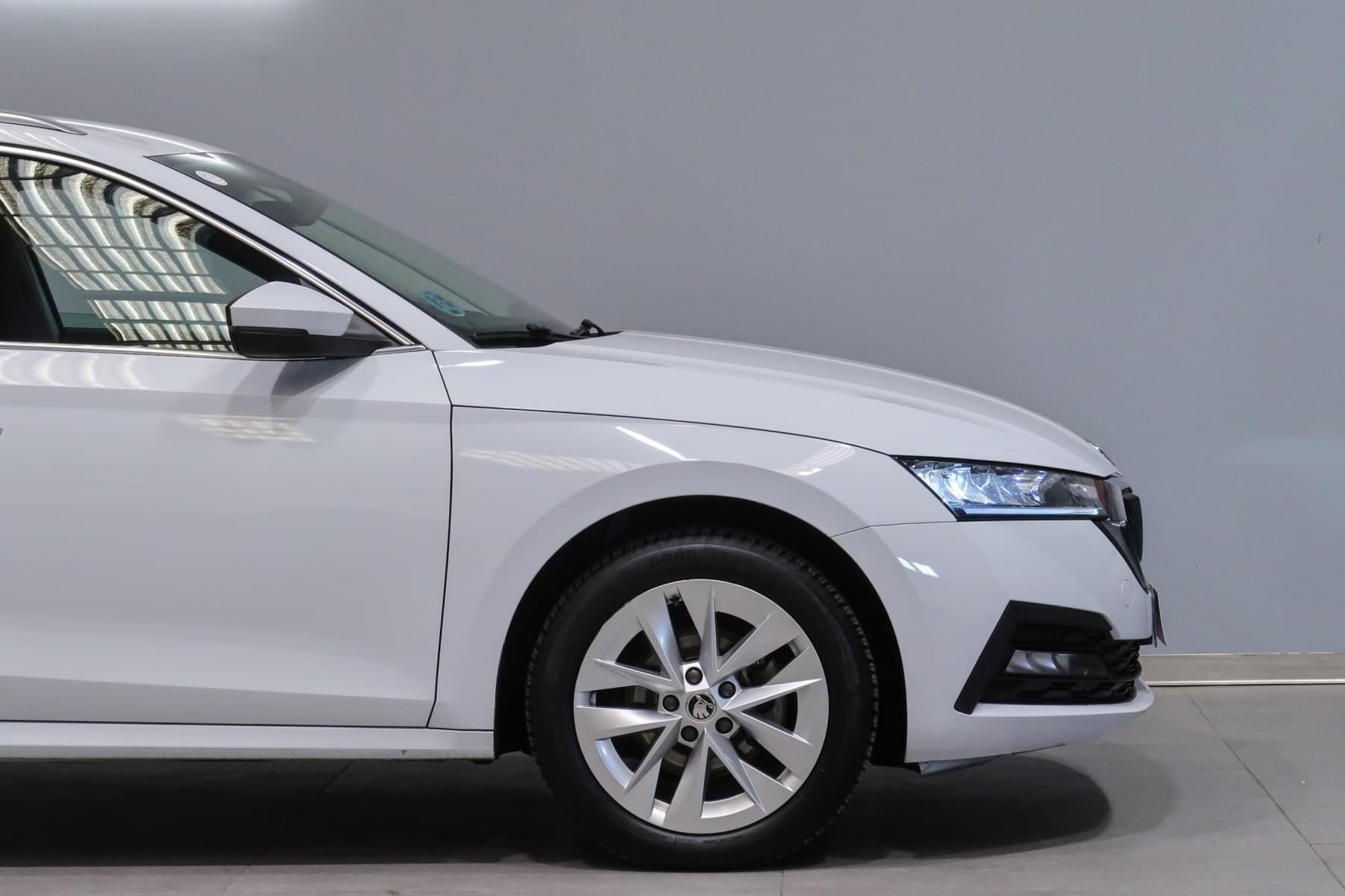 SKODA OCTAVIA COMBI 2.0 TDI AMBITION DSG 150CV 6 