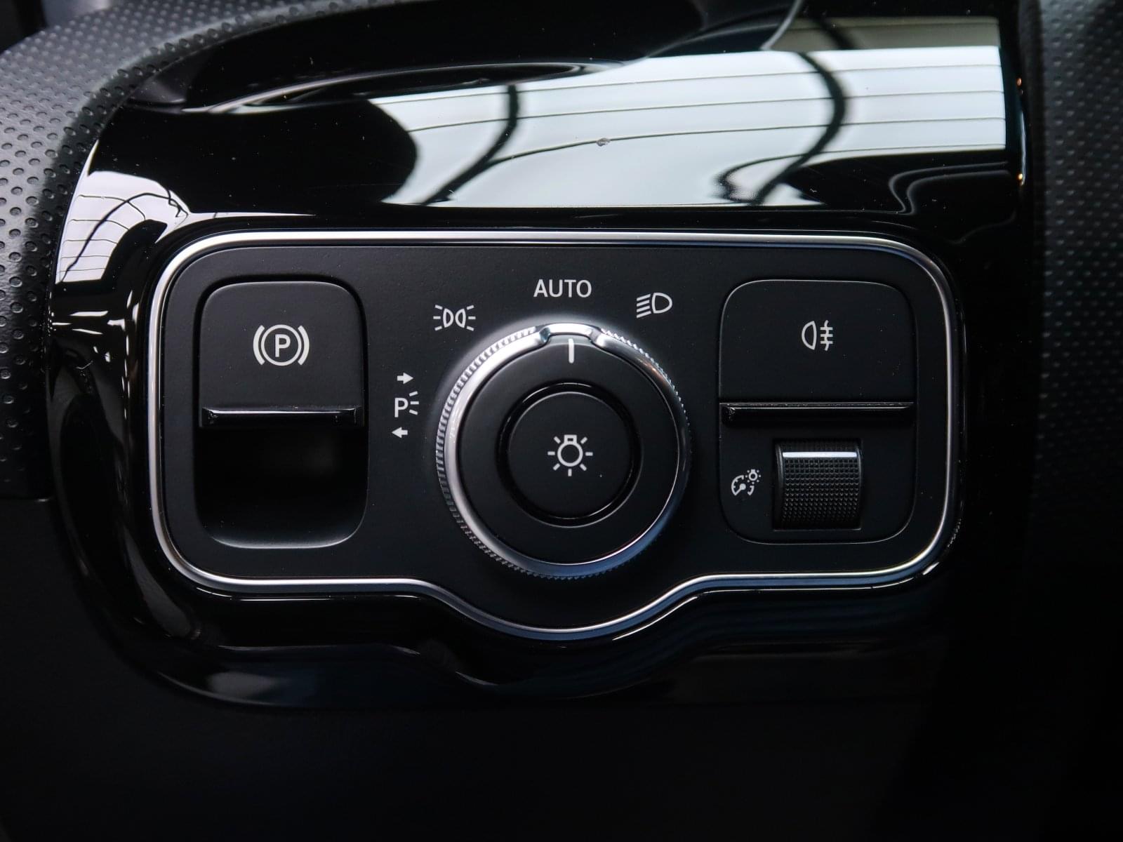 MERCEDES-BENZ CLA 180 COUPE 136CV 31 