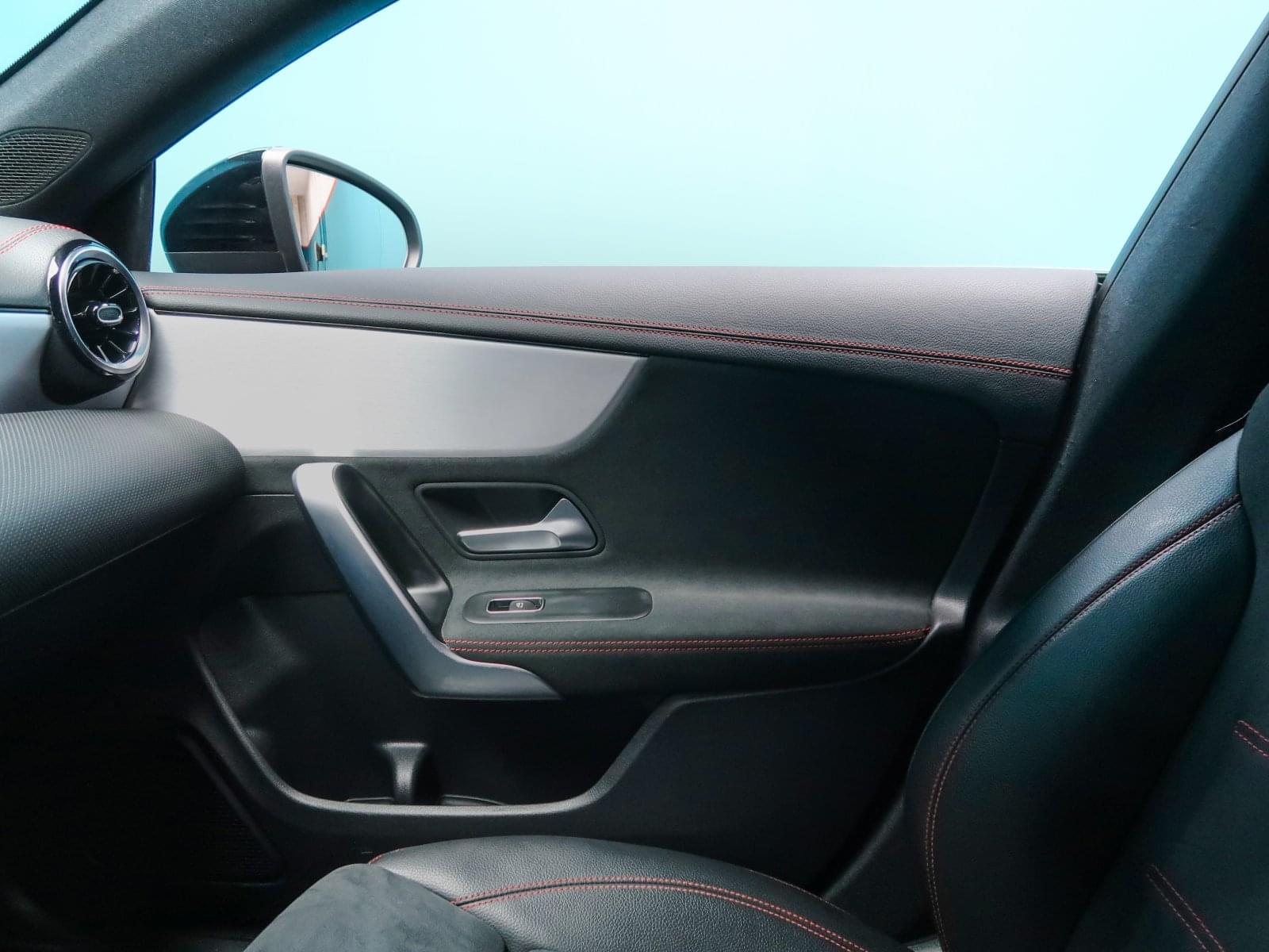 MERCEDES-BENZ CLA 180 COUPE 136CV 36 