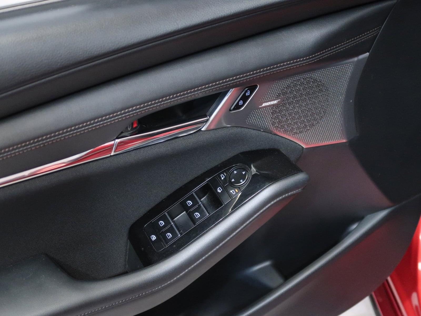 MAZDA MAZDA 3 2.0 ZENITH SAFETY RED 186CV 27