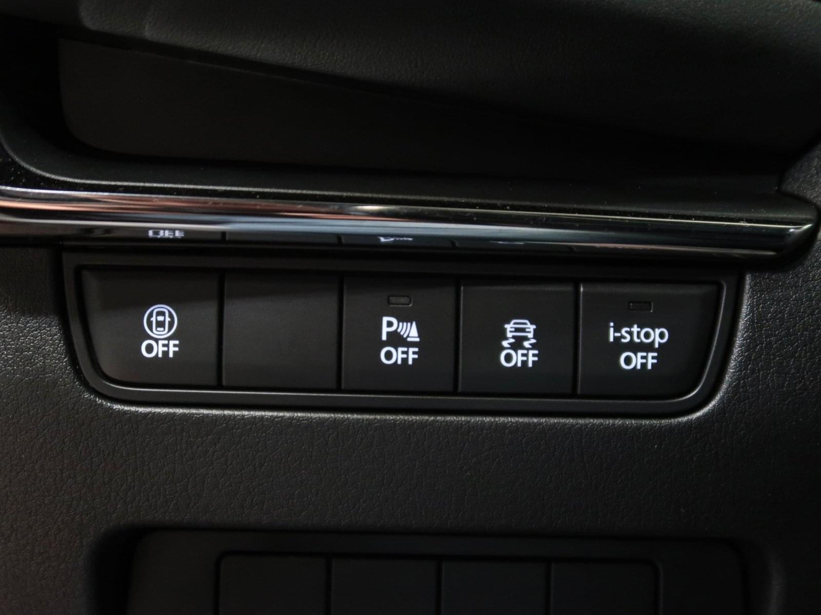 MAZDA MAZDA 3 2.0 ZENITH SAFETY RED 186CV 29