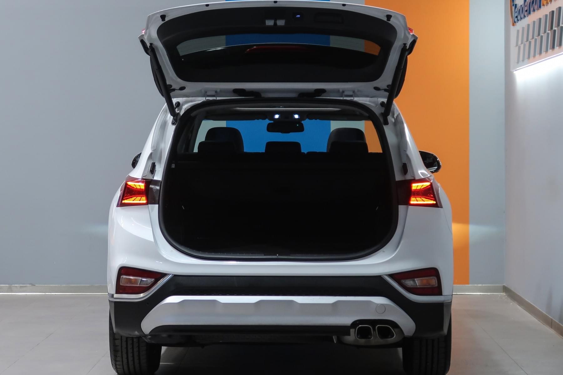 HYUNDAI SANTA FE 2.2 CRDI STYLE AUTO 4X4 DK 200CV 16 